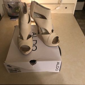 Peep toe heels